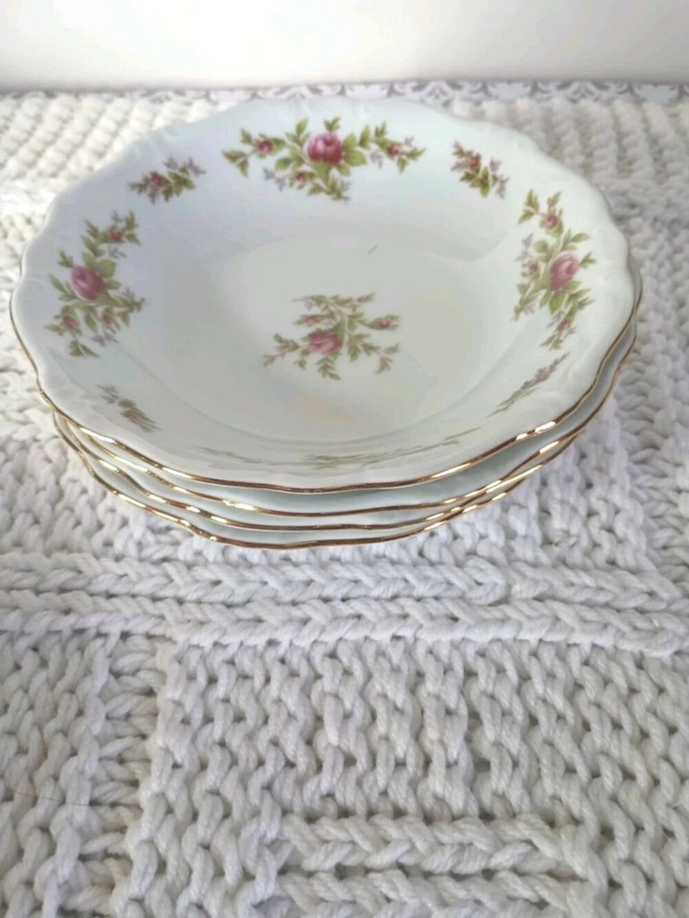 Lot Of 4 Vintage Johann Haviland Bavaria Germany Moss Rose Gold Rim Soup Bowls